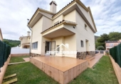 Xalet independent amb terreny en venda a la España, Benicàssim, ref.: TR315087 foto