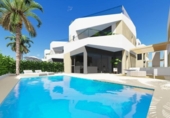 Chalet independiente con terreno en venta en la España, Orihuela, ref: TR329000 foto