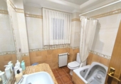 Chalet independiente con terreno en venta en la España, Yecla, ref: TR337050 foto