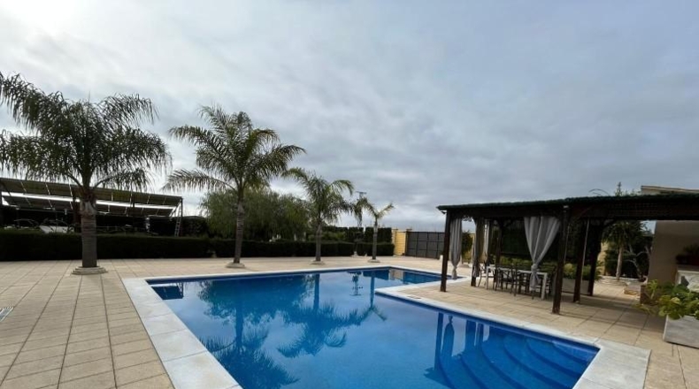 Sevilla - Lora del Río - 2570m2