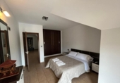 Chalet independiente con terreno en venta en la España, Lora del Río, ref: TR367887 foto