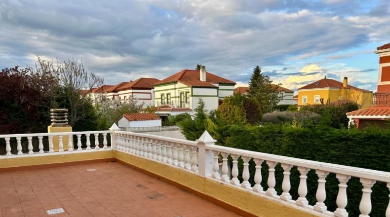 Guadalajara - Cabanillas del Campo - 500m2