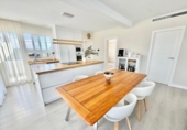 Chalet independiente con terreno en venta en la España, Orihuela, ref: TR242442 foto