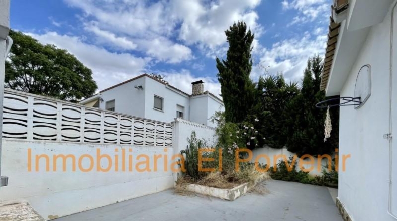 Valencia - Torrente - 737m2