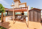 Chalet independiente con terreno en venta en la España, Huétor Vega, ref: TR263958 foto