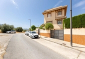 Xalet independent amb terreny en venda a la España, Huétor Vega, ref.: TR331906 foto