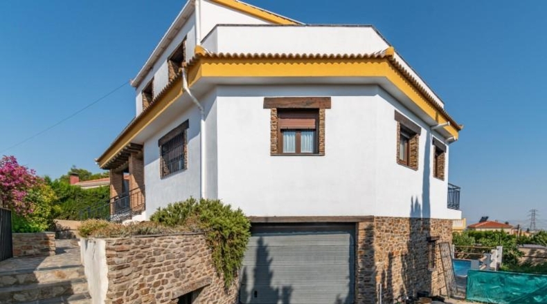 Granada - Villa de Otura - 867m2