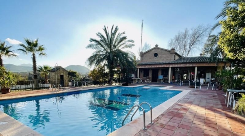 Málaga - Antequera - 4738m2