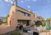 Xalet independent amb terreny en venda a la España, Egüés, ref.: TR129544 foto