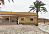 Chalet independiente con terreno en venta en la España, San Vicente del Raspeig, ref: TR362806 foto