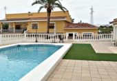Chalet independiente con terreno en venta en la España, San Vicente del Raspeig, ref: TR362806 foto