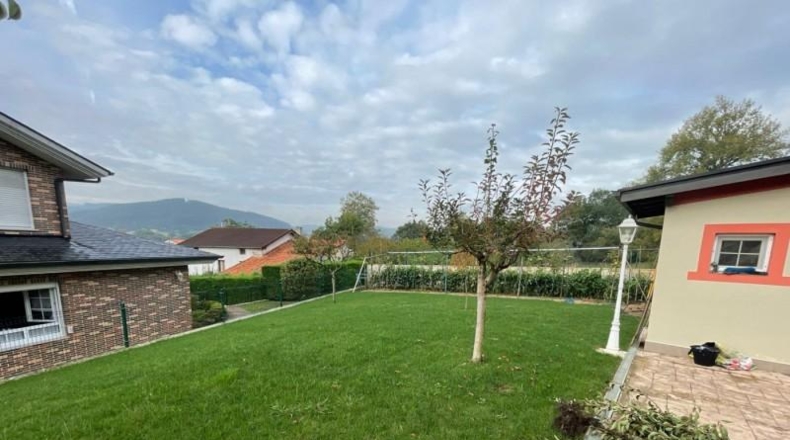 Cantabria - Bárcena de Cicero - 1010m2