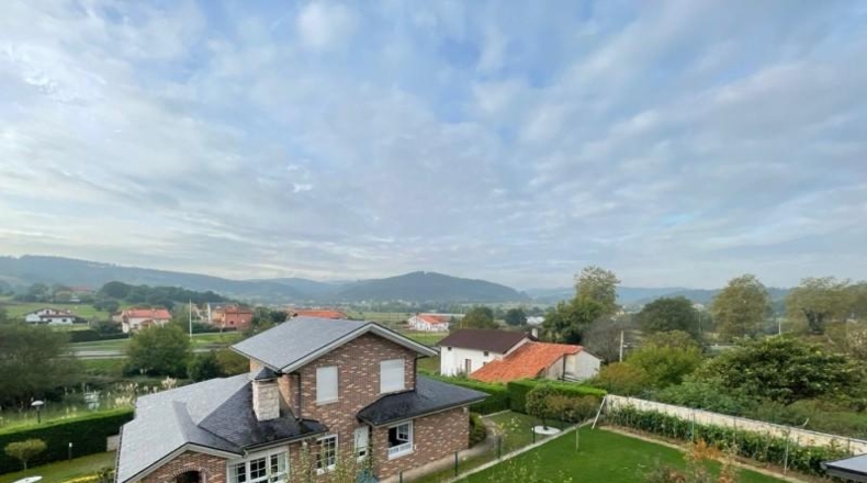 Cantabria - Bárcena de Cicero - 1010m2