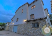 Xalet independent amb terreny en venda a la España, l'Ampolla, ref.: TR143056 foto