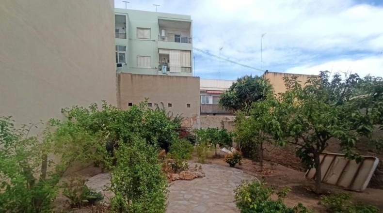 Alicante - San Vicente del Raspeig - 374m2