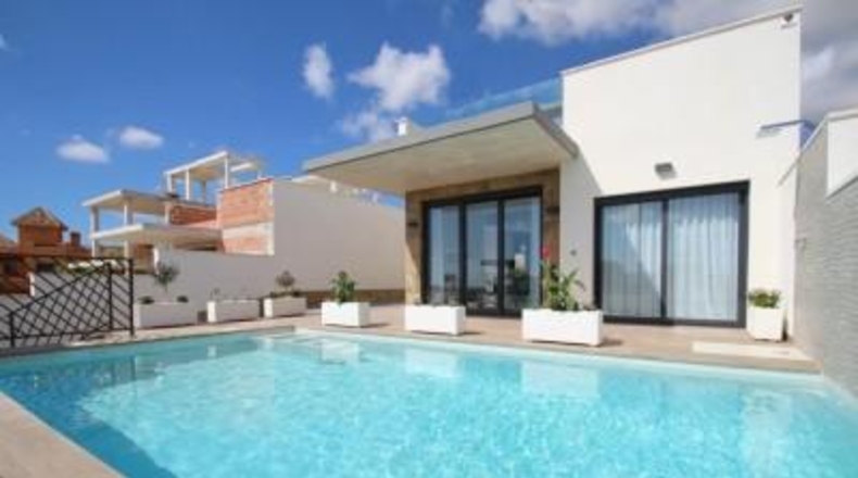 Alicante - San Miguel de Salinas - 300m2