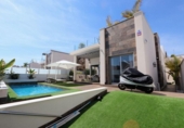 Chalet independiente con terreno en venta en la España, Orihuela, ref: TR262711 foto