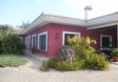 Chalet independiente con terreno en venta en la España, Ontinyent, ref: TR134302 foto