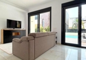 Chalet independiente con terreno en venta en la España, Orihuela, ref: TR325556 foto