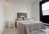 Chalet independiente con terreno en venta en la España, Orihuela, ref: TR325556 foto