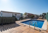Chalet independiente con terreno en venta en la España, Sant Pere de Ribes, ref: TR224178 foto