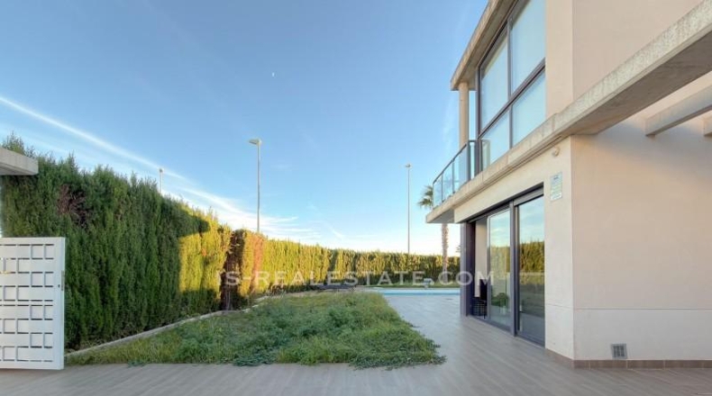 Alicante - Dehesa de Campoamor - 500m2