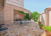 Xalet independent amb terreny en venda a la España, Lucena, ref.: TR263950 foto