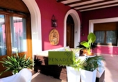Chalet independiente con terreno en venta en la España, Ontinyent, ref: TR191999 foto