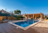 Chalet independiente con terreno en venta en la España, Sant Pere de Ribes, ref: TR137744 foto