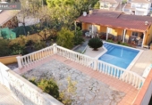 Chalet independiente con terreno en venta en la España, Sant Pere de Ribes, ref: TR134357 foto