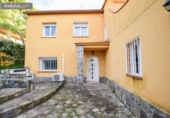 Chalet independiente con terreno en venta en la España, Sant Pere de Ribes, ref: TR134357 foto
