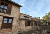Xalet independent amb terreny en venda a la España, Beseit, ref.: TR157112 foto