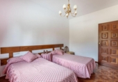Chalet independiente con terreno en venta en la España, Granada, ref: TR243047 foto