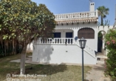 Chalet independiente con terreno en venta en la España, Orihuela, ref: TR112553 foto