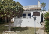 Chalet independiente con terreno en venta en la España, Orihuela, ref: TR241611 foto