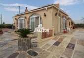 Xalet independent amb terreny en venda a la España, Crevillent, ref.: TR228519 foto