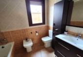Chalet independiente con terreno en venta en la España, Valjunquera, ref: TR144884 foto