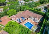 Xalet independent amb terreny en venda a la España, Lloret de Mar, ref.: TR327926 foto