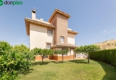 Chalet independiente con terreno en venta en la España, Huétor Vega, ref: TR263581 foto