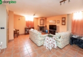 Chalet independiente con terreno en venta en la España, Huétor Vega, ref: TR263581 foto
