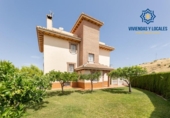 Chalet independiente con terreno en venta en la España, Huétor Vega, ref: TR263959 foto