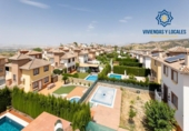 Chalet independiente con terreno en venta en la España, Huétor Vega, ref: TR263959 foto