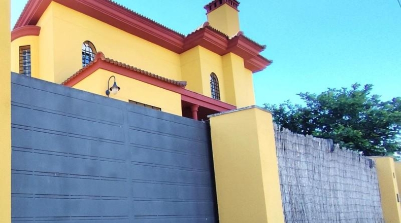 Sevilla - Bollullos de la Mitación - 645m2