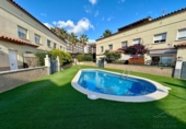 Chalet independiente con terreno en venta en la España, Lloret de Mar, ref: TR389497 foto