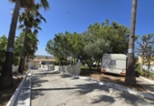 Отдельно стоящий дом с участком на продажу в городе Chiclana de la Frontera Фото