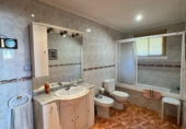 Chalet independiente con terreno en venta en la España, Calafell, ref: TR175429 foto