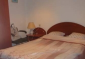 Дом с участком на продажу в городе Cornellà de Llobregat Фото