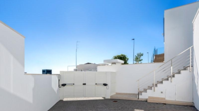 Alicante - San Miguel de Salinas - 304m2
