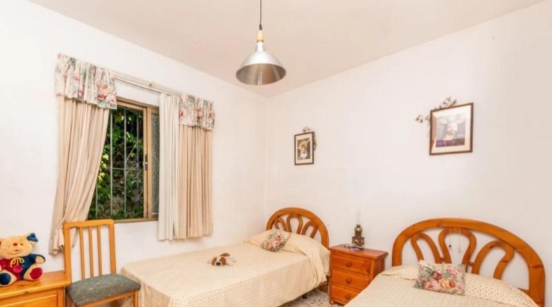 Málaga - Estepona - 3000m2