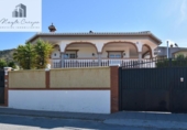 Chalet independiente con terreno en venta en la España, Padul, ref: TR313936 foto